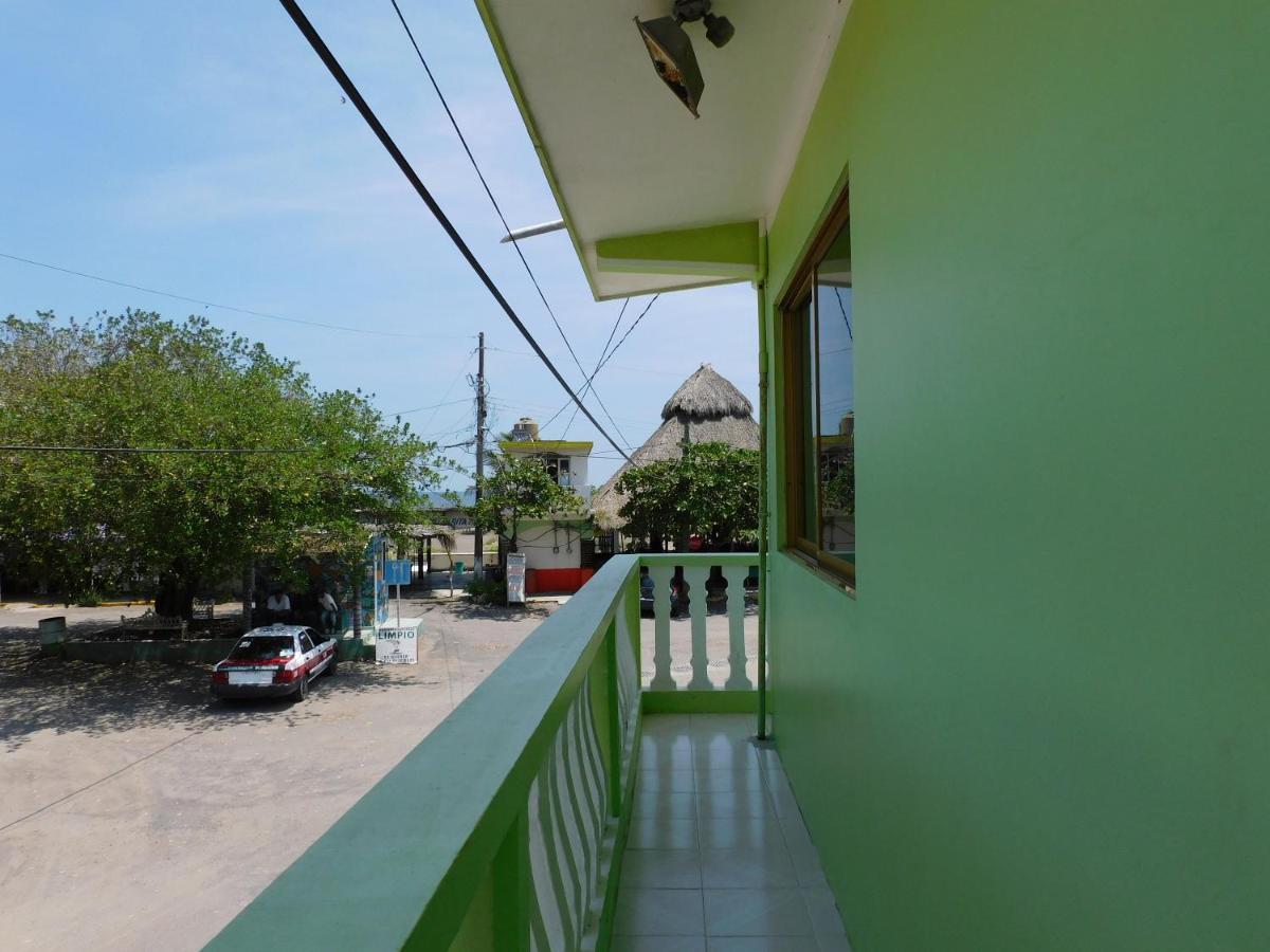 Отель Casa De Huespedes Yoli By Rotamundos Playa Chachalacas Экстерьер фото